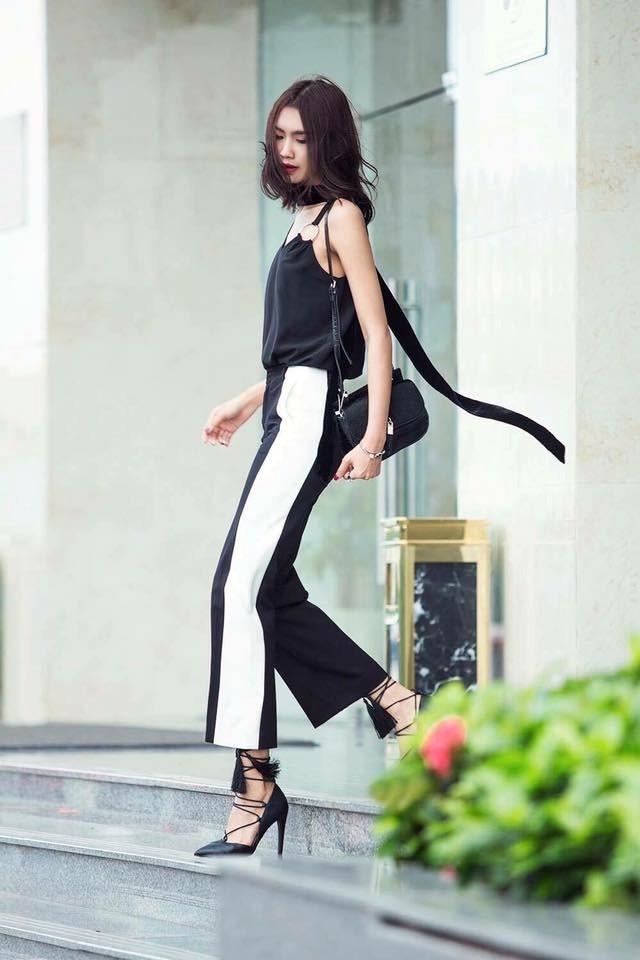 Mốt khăn lụa được sao Việt lăng xê cho mùa thu - Hình 11