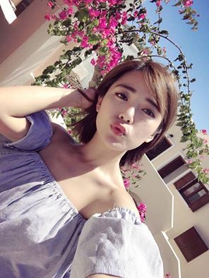 Rơi nước mắt xúc động với câu chuyện không thể tin nổi của hotgirl Tú Linh tại sân bay - Hình 4