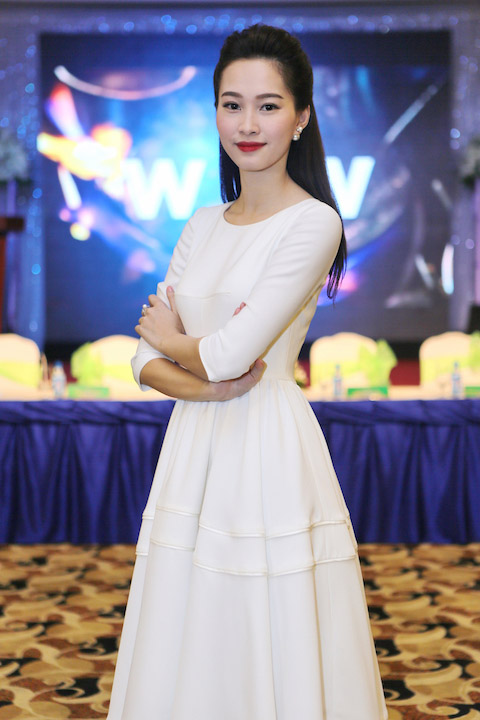 Sẽ thật tiếc nếu bỏ lỡ những gợi ý chọn đồ đẹp xuất sắc từ HH Thu Thảo