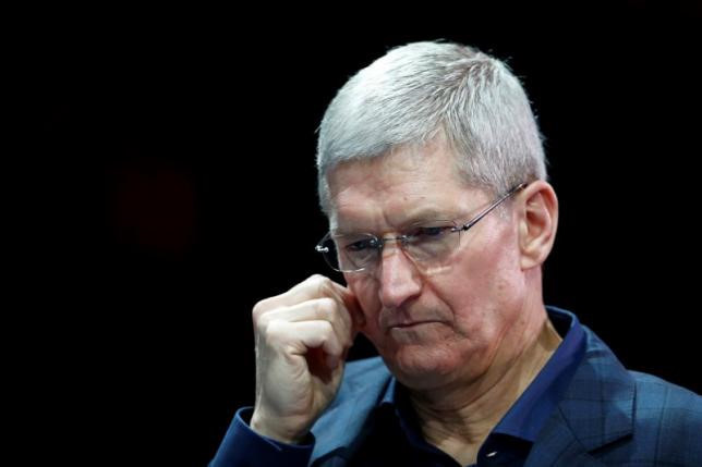 Apple đang lo lắng cho doanh số iPhone 7? - Hình 1