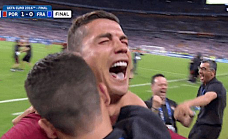 Gặp người đàn ông không thể thiếu trong đời Cristiano Ronaldo - Hình 5