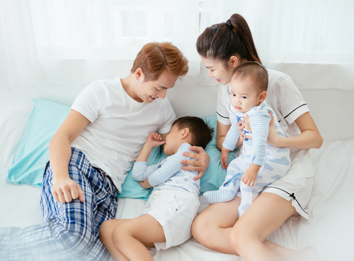 Hai quý tử nhà Đăng Khôi ngày càng kháu khỉnh - Hình 8