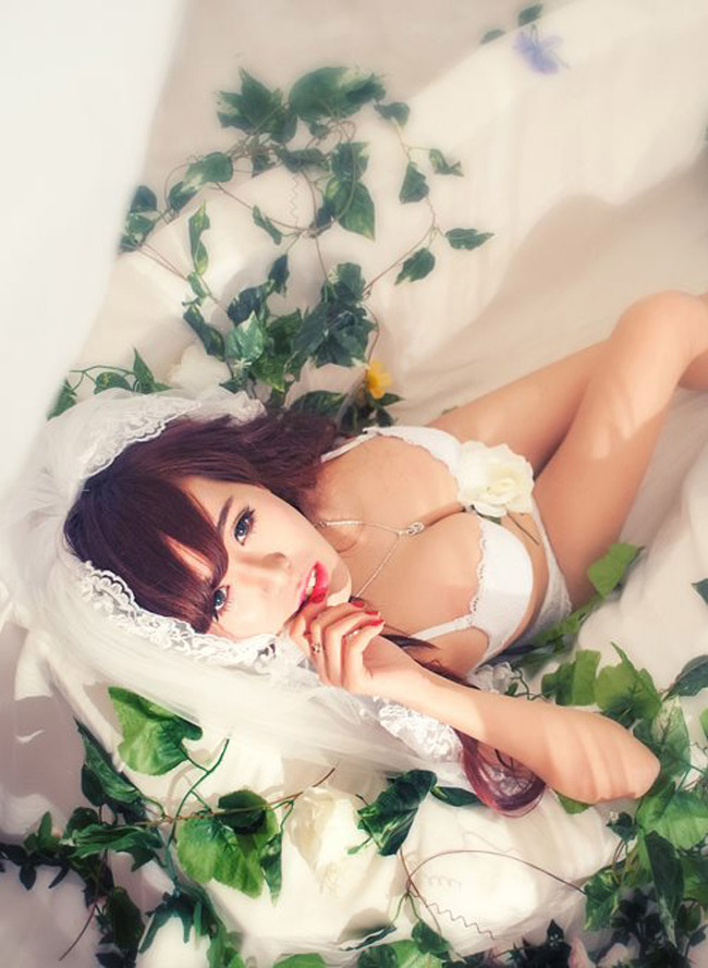 Không tin nổi 3 hot girl ngực khủng sau 7 năm thay đổi nhường này - Hình 11