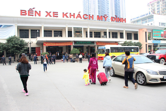 Bến xe Mỹ Đình vắng vẻ lạ thường ngày đầu nghỉ Tết - Hình 2