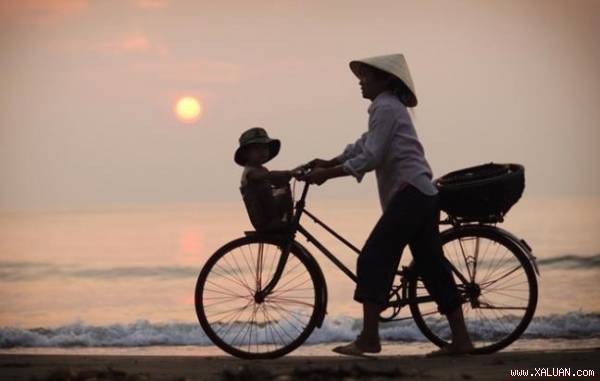 Trước khi mất, má lấy từ trong bịch vải vụn 2 cây vàng chia cho 7 đứa con... - Hình 1