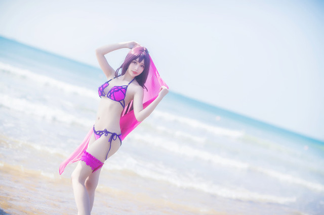 Cosplay Fate/Grand Order cực dịu dàng và nữ tính ngoài bãi biển - Hình 7