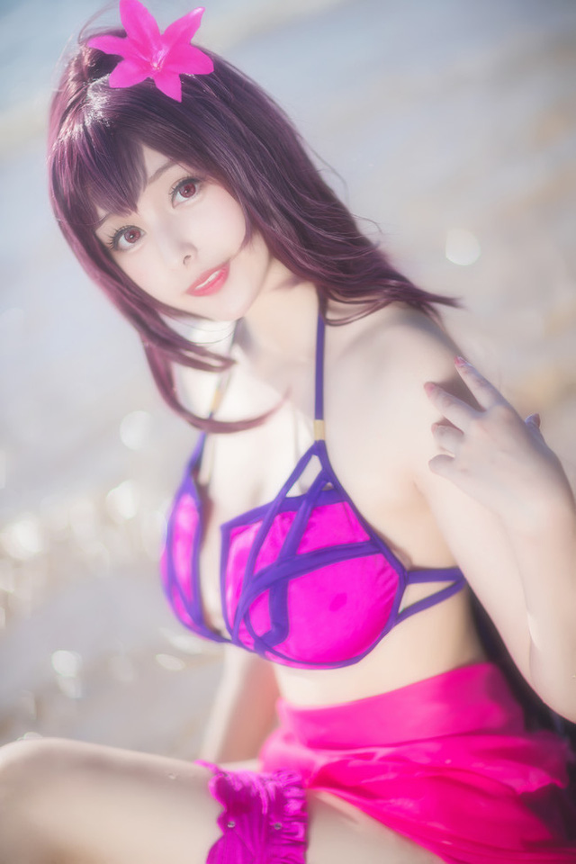 Cosplay Fate/Grand Order cực dịu dàng và nữ tính ngoài bãi biển - Hình 5