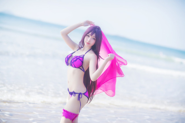 Cosplay Fate/Grand Order cực dịu dàng và nữ tính ngoài bãi biển - Hình 10