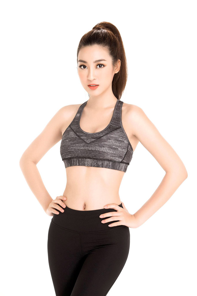 Sau Huyền My, Hoa hậu Đỗ Mỹ Linh khoe rãnh bụng sâu nóng bỏng - Hình 10