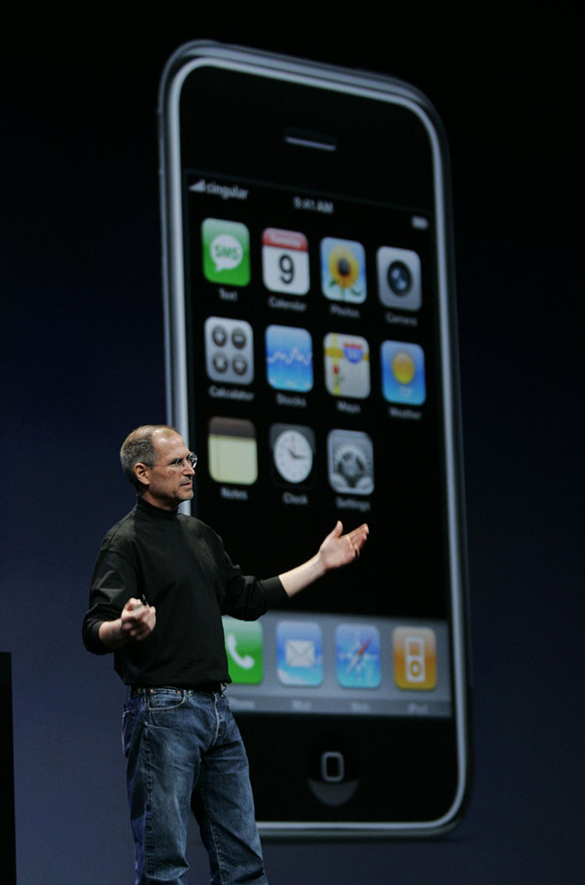 Xúc động trước bộ ảnh Steve Jobs hồi sinh Apple - Hình 27