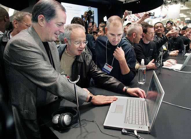 Xúc động trước bộ ảnh Steve Jobs hồi sinh Apple - Hình 22