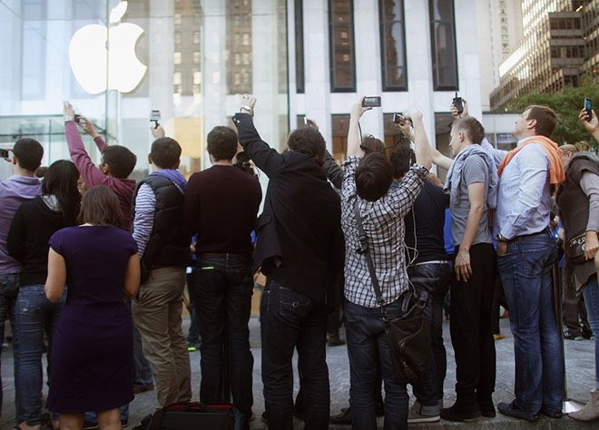 Xúc động trước bộ ảnh Steve Jobs hồi sinh Apple - Hình 28