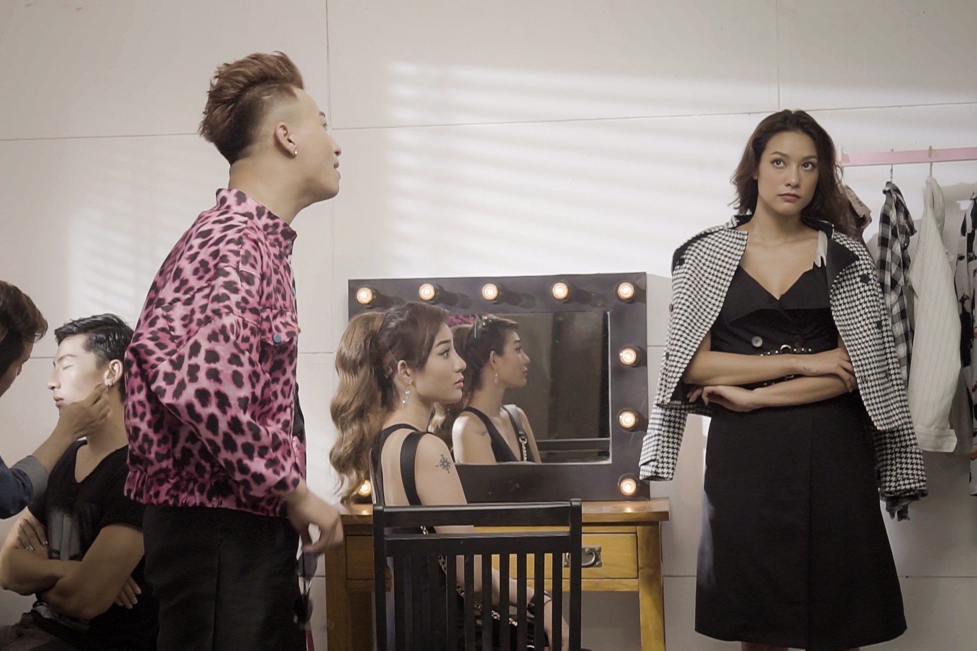 Lilly Nguyễn bắt bài vụ án chăn rau sạch trong Lật mặt showbiz - Hình 3