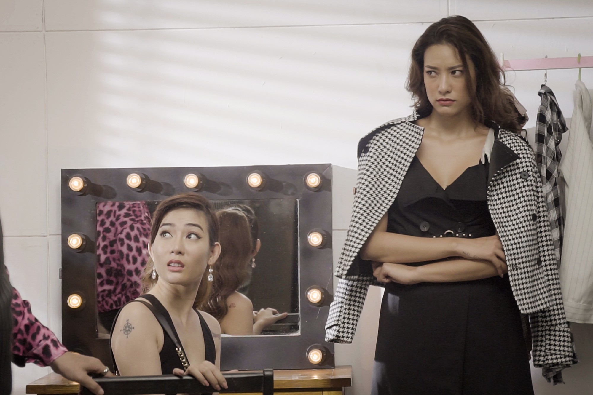 Lilly Nguyễn bắt bài vụ án chăn rau sạch trong Lật mặt showbiz - Hình 1