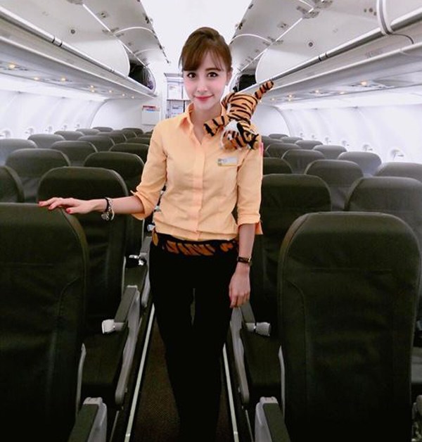 Rita Kao - Nữ tiếp viên đẹp nhất Singapore - Hình 1