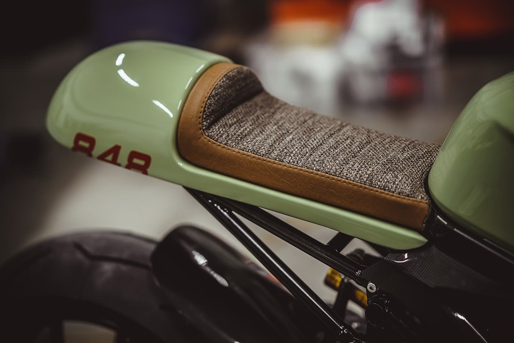 Độ sportbike Ducati 848 Evo thành cafe racer - Hình 4