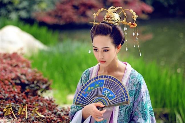 Phiên bản thiên thần và ác quỷ của người đẹp Hoa ngữ - Hình 8