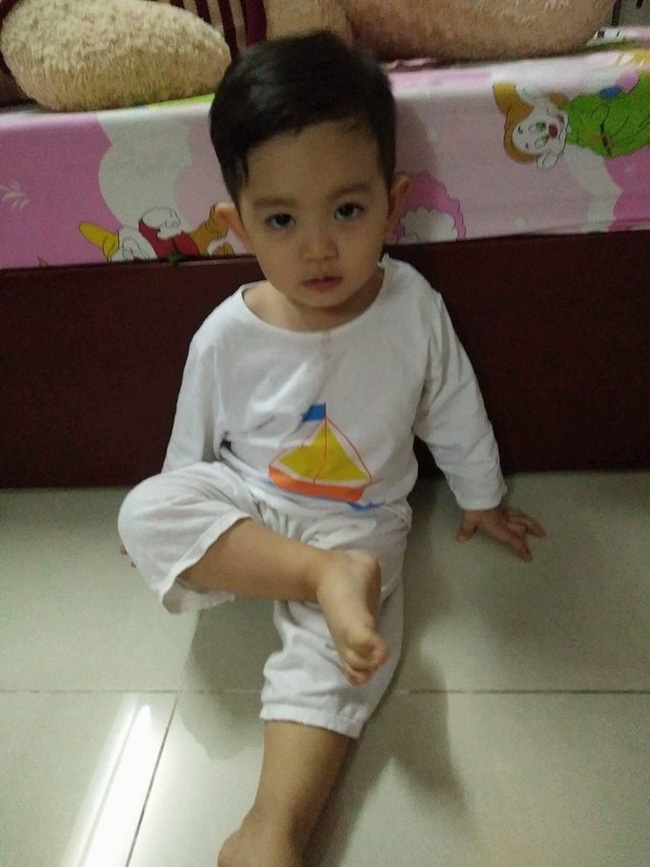 Soi nhất cử nhất động của sao Việt (1/2) - Hình 1
