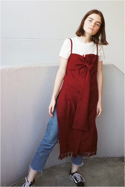 8 cách mixsiêu đẹp chỉ với chiếc quần jeans quen thuộc - Hình 6