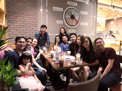 Con trai Hoài Linh bất ngờ đổi trạng thái Đã kết hôn - Hình 5