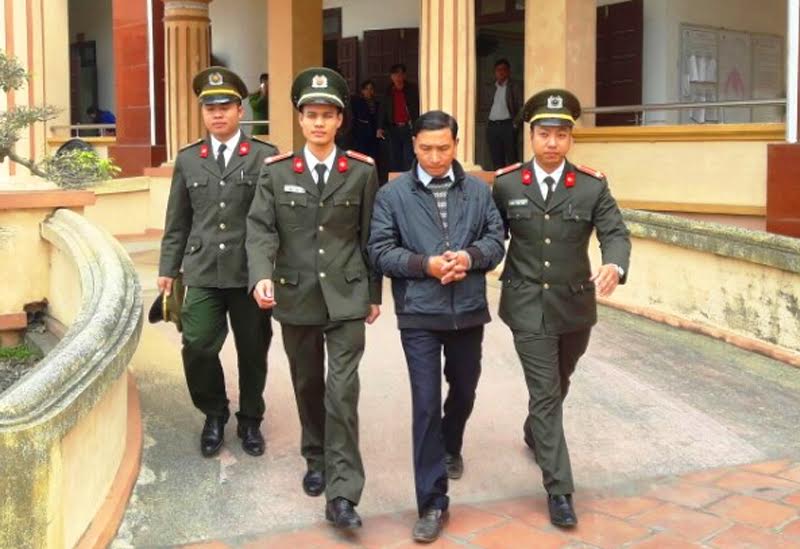 Vu khống lãnh đạo, một bí thư xã bị bắt giữ - Hình 1