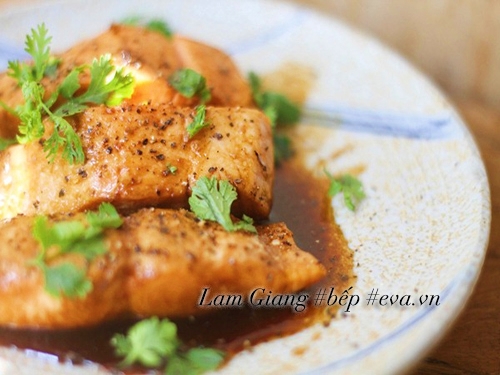 [Chế biến] - Cá hồi áp chảo sốt mật ong, ngon khó cưỡng - Hình 5