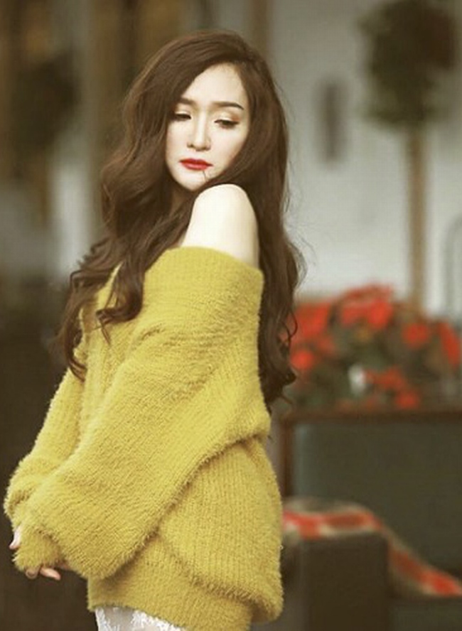 Không ngờ những mỹ nhân hát hội chợ lại nóng mắt mức này - Hình 29