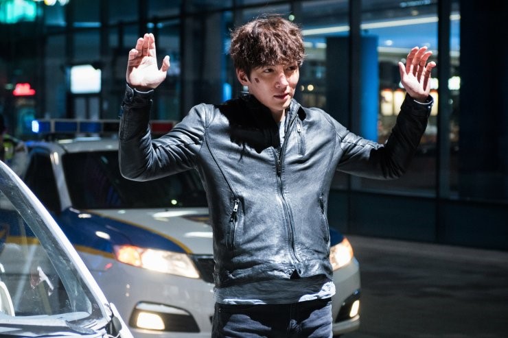 &'Thành phố ảo' của Ji Chang Wook phá cách nhưng còn lộn xộn - Hình 2