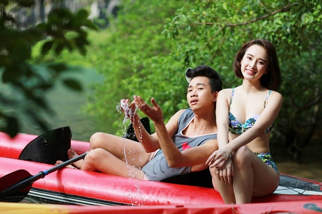 Angela Phương Trinh khoe dáng nuột trên màn ảnh: Hiếm mỹ nhân nào vượt mặt - Hình 10