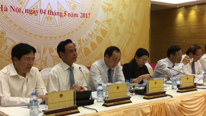 Còn tồn 300.000 tấn lợn, Bộ NNPTNT đưa ra 3 biện pháp giải cứu - Hình 1