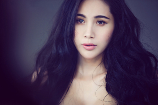 Rúng động chuyện ca sĩ Thủy Tiên tiết lộ bị xâm hại, bị đánh đẫm máu - Hình 2