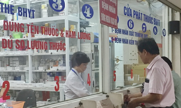 Trả lại 9 triệu vì lạm dụng đi khám bệnh 319 lần trong 6 tháng - Hình 1