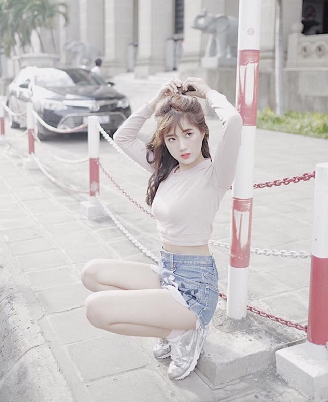 Bạn gái mới Sơn Tùng xinh như búp bê với váy áo mát mẻ ngày hè - Hình 3
