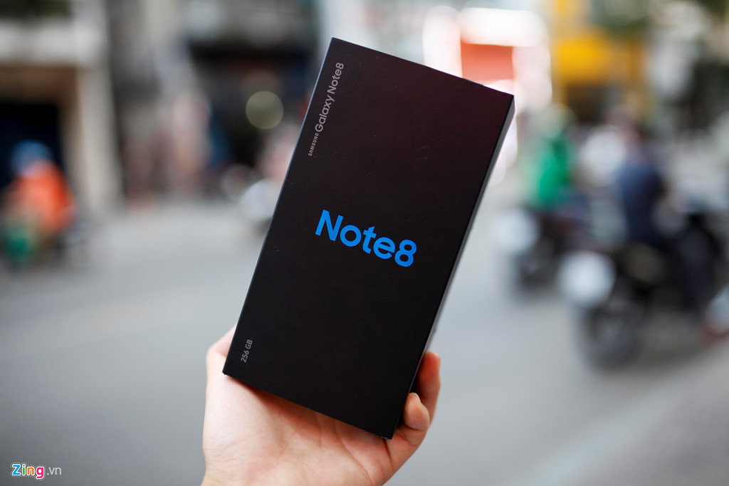 Loạn giá Samsung Galaxy Note 8 trước ngày ra mắt tại VN - Hình 2