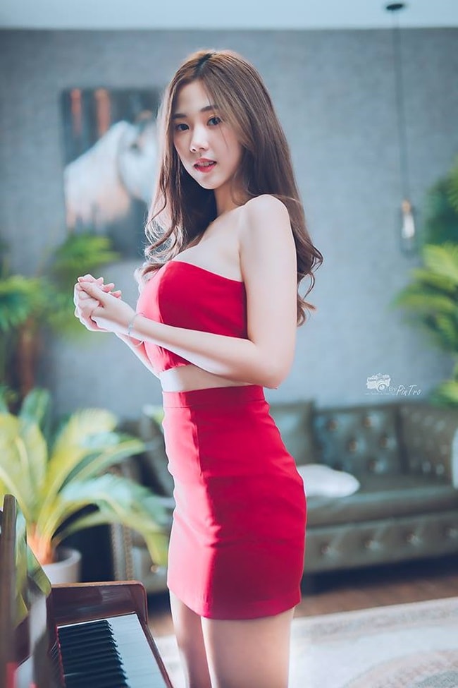 Ngất ngây với váy áo sexy mừng năm mới của con gái Thái Lan - Hình 20