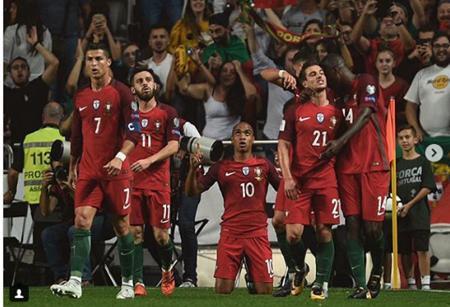 Siêu sao bóng đá thế giới chúc mừng năm mới 2018 - Hình 5