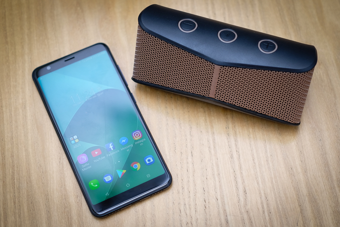 Zenfone Max Plus pin lâu, màn hình viền mỏng về Việt Nam - Hình 7