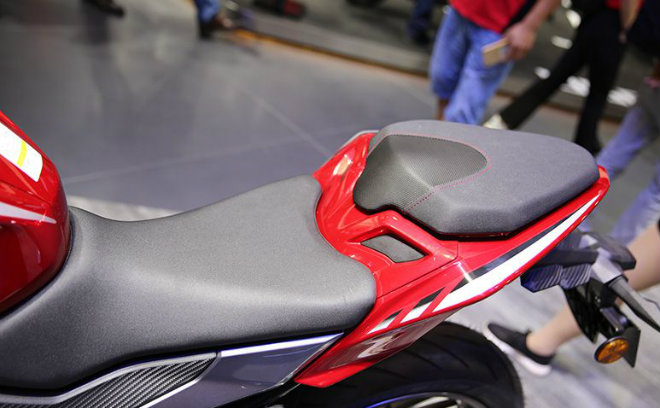 2019 Suzuki GSX-S300 chính thức lộ diện, dân tập chơi háo hức - Hình 6
