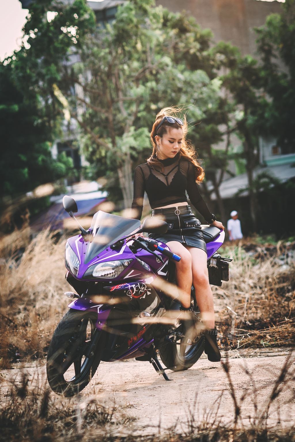 Bóng hồng Sài Thành đọ dáng Yamaha YZF-R15 Joker - Hình 2