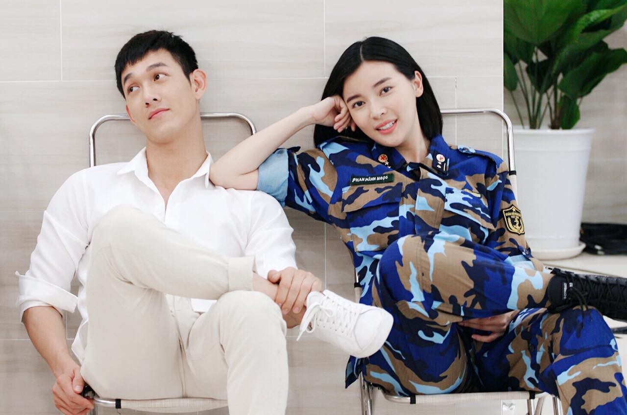 Dân tình cứ mải chê Khả Ngân mà quên rằng style của Song Luân trong Hậu Duệ Mặt Trời cũng ổn ra phết - Hình 5