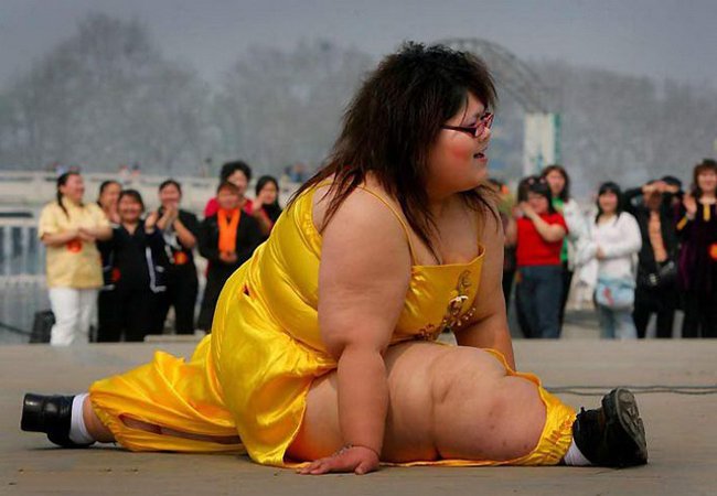 Đừng tưởng chị béo mà chị không khéo nhé - Hình 1