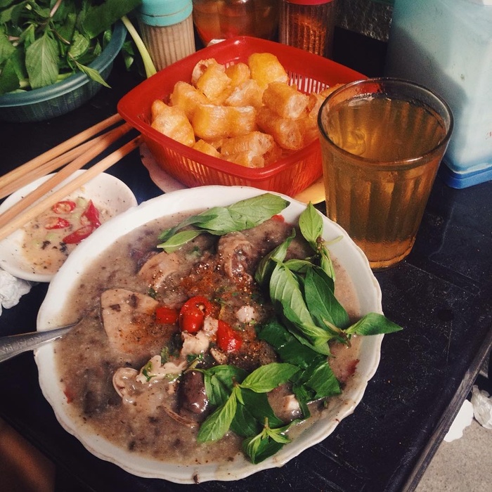 Hà Nội lạnh thật rồi! Giờ là lúc tìm đến ăn món cháo lòng nóng hổi này thôi! - Hình 4