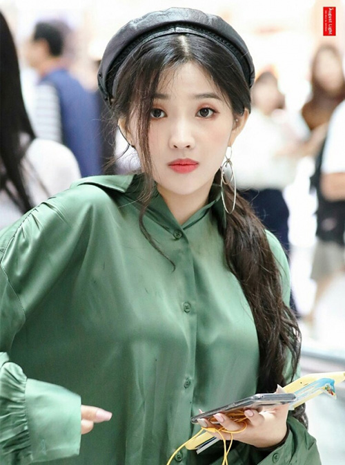 Mũ beret cổ điển phủ sóng tủ đồ sao Hàn mùa thu 2018 - Hình 4