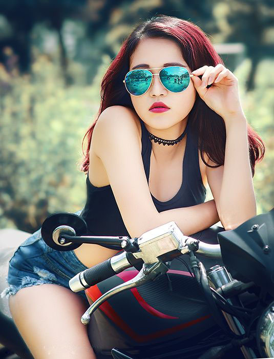 Ngắm bộ ảnh ngoại cảnh người đẹp Việt bên moto cực chất - Hình 8
