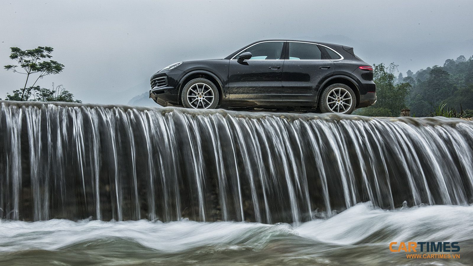 Porsche Cayenne và hành trình tìm vàng giữa lưng trời Đông Bắc - Hình 17