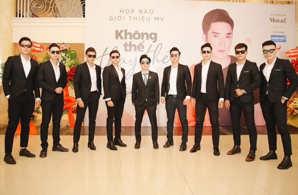 Quang Hà: Vợ chồng Việt Anh bình thường, còn vừa đi ăn vui vẻ với tôi - Hình 1
