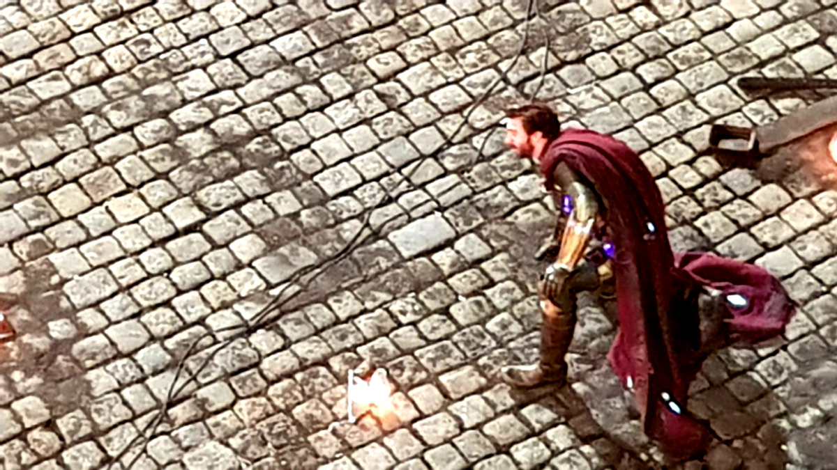 Spider-Man: Far from Home - Samuel L. Jackson xuất hiện tại trường quay - Hình 1