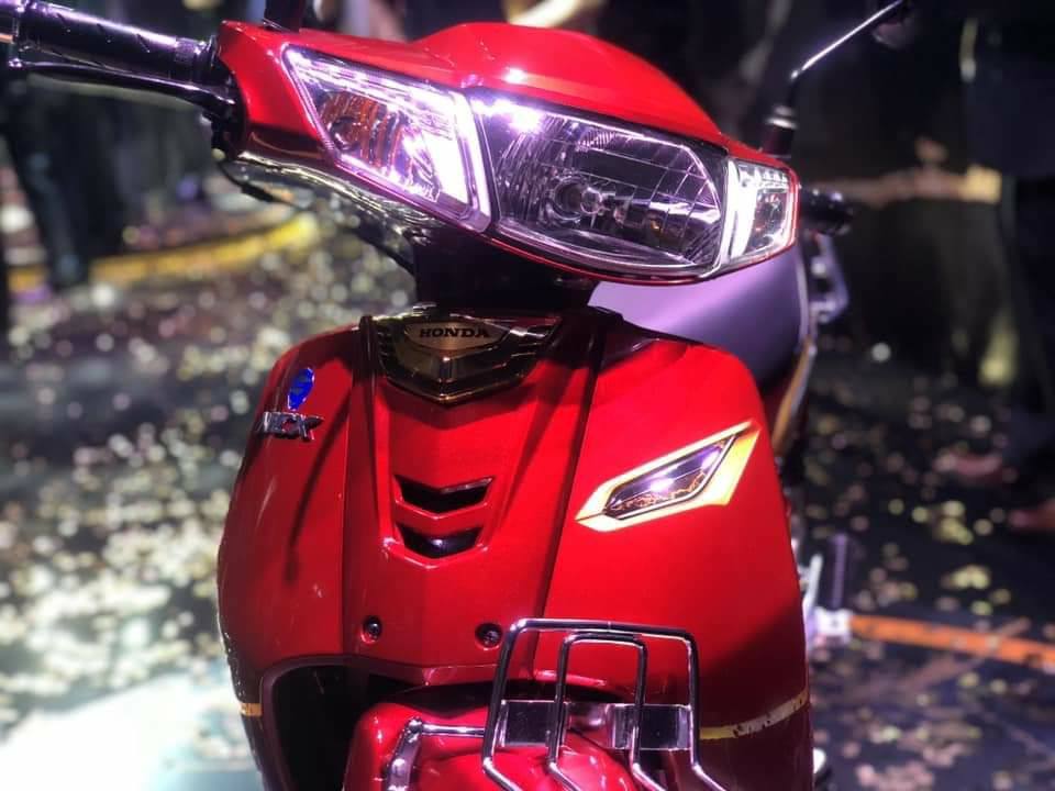 Cận cảnh Honda Dream 125 2019 có giá bằng chiếc SH150i tại Việt Nam