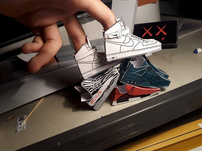 Mua Móc Khoá Mô Hình Giầy Sneaker 3D Air Jordan OffWhite Tỉ Lệ 16  Yeep