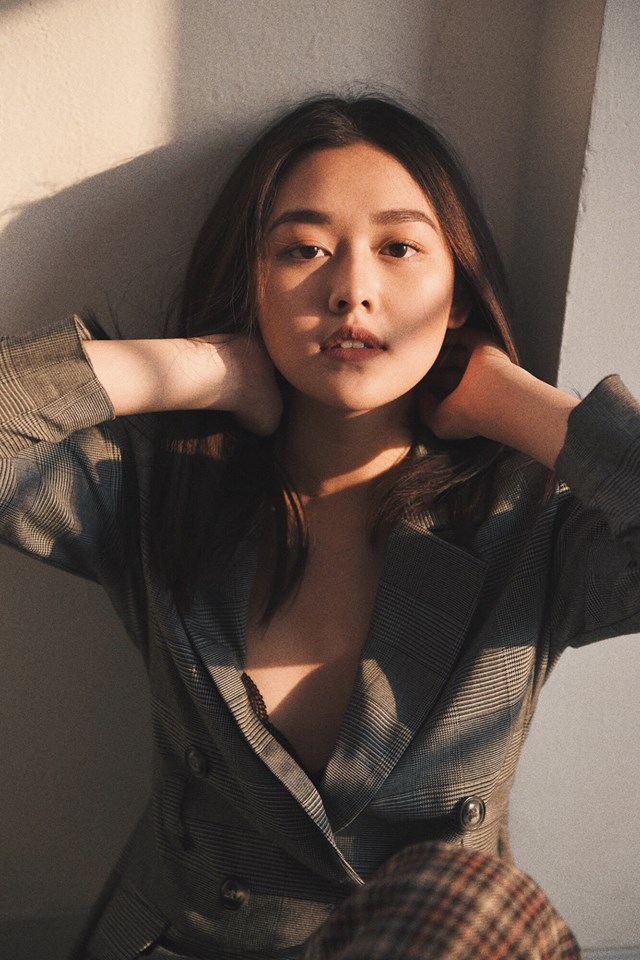Bất ngờ trước nhan sắc và danh tiếng không thể đùa với cô dâu hờ của hotboy Minh Châu - Hình 4